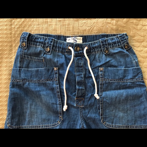 Weekend Jeans - Picture 3 of 4